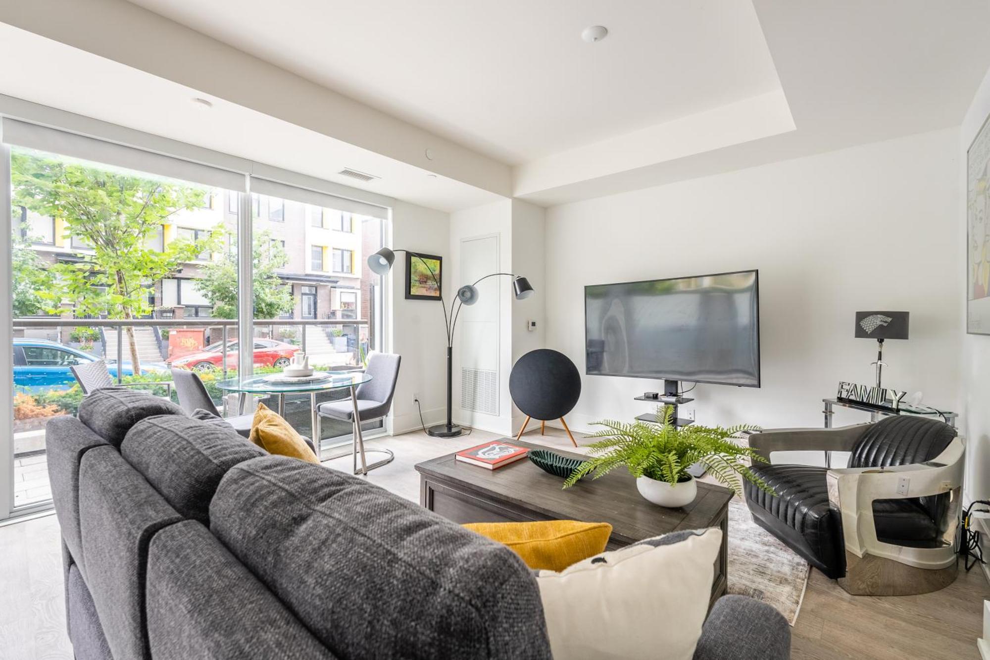 Spacious Corner Apartment Downtown تورونتو المظهر الخارجي الصورة