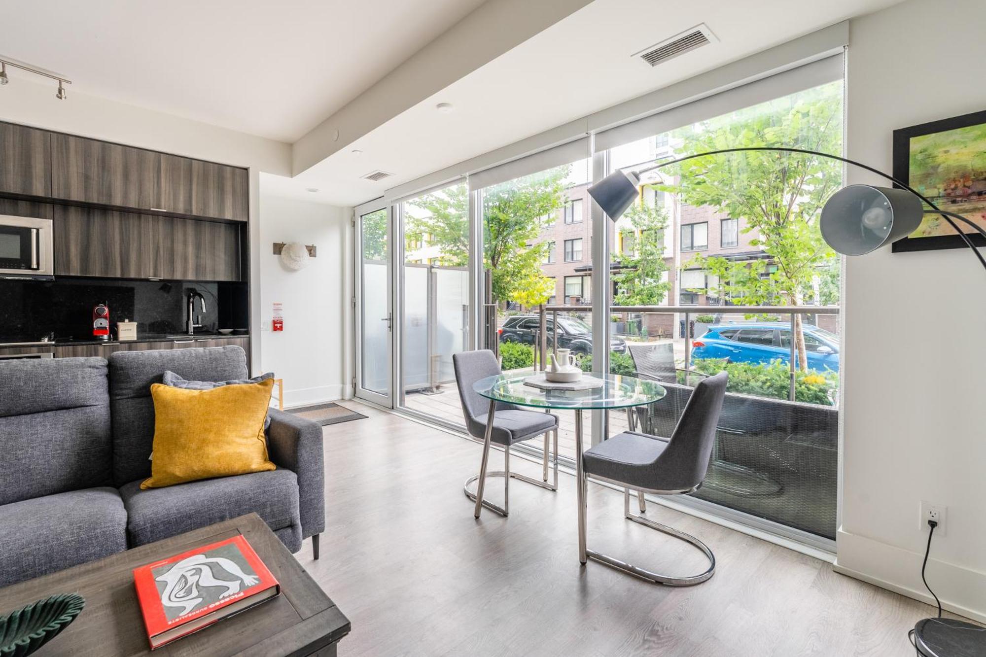 Spacious Corner Apartment Downtown تورونتو المظهر الخارجي الصورة